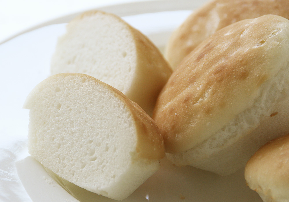 【冷凍】みんなの食卓 お米で作ったまあるいパン